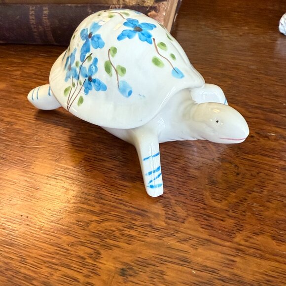 Vintage 2-piece Turtle Soap/Trinket dish made in Portugal - Picture 4 of 13